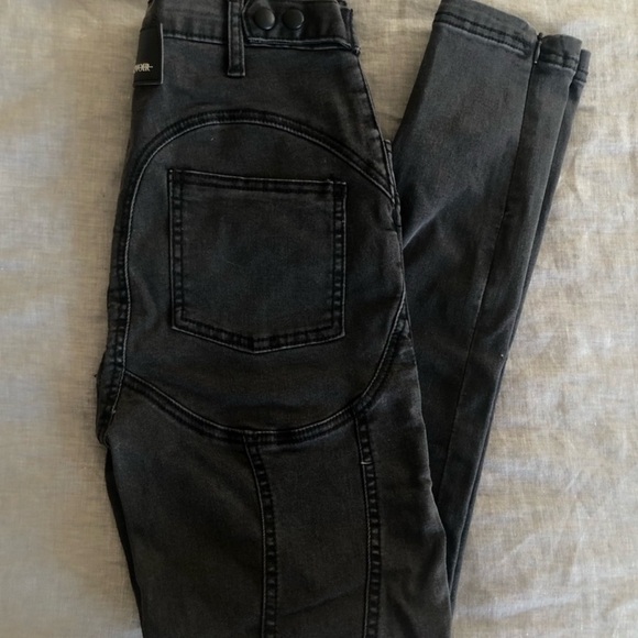 Manière De Voir 
CONTOUR SEAM DETAIL SKINNY JEANS - WASHED
BLACK - Picture 7 of 9